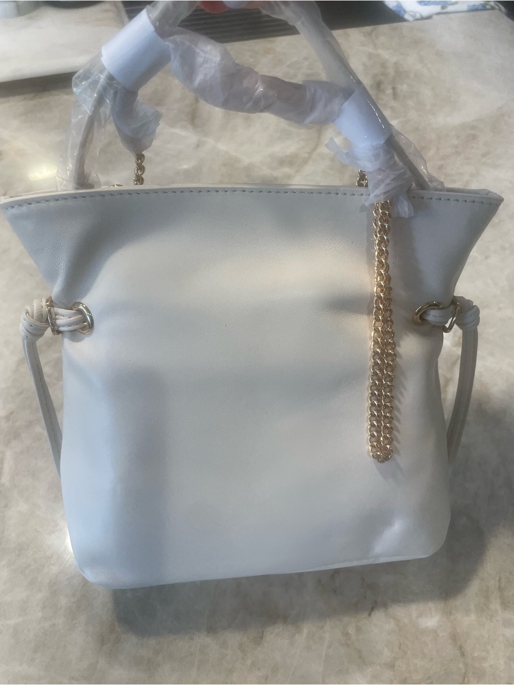 G by Giuliana Cream Crossbody Bucket Bag with Gold Chain and Hardware - Picture 3 of 4